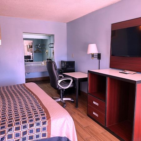 Richland Rodeway Inn מראה חיצוני תמונה