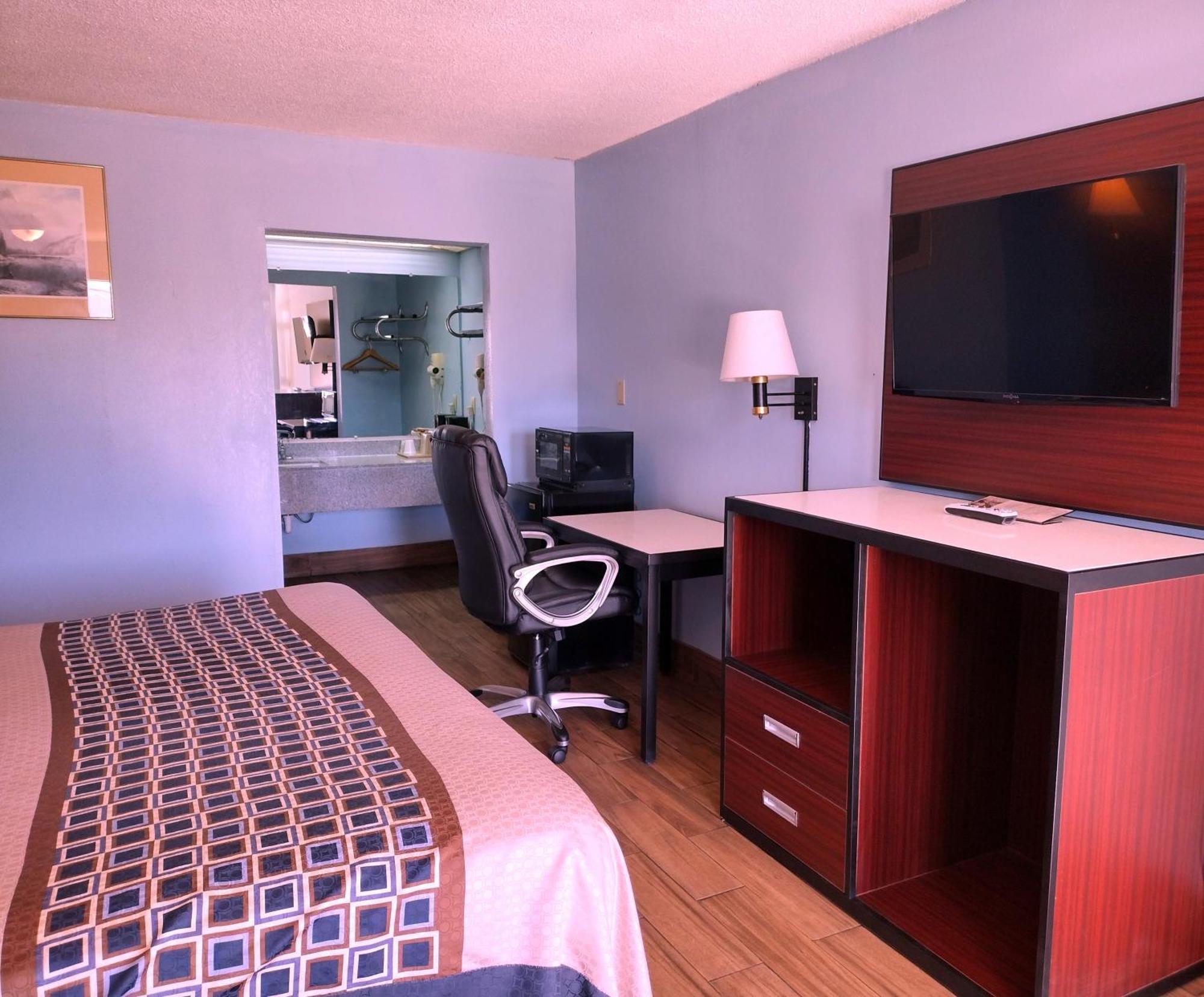 Richland Rodeway Inn מראה חיצוני תמונה