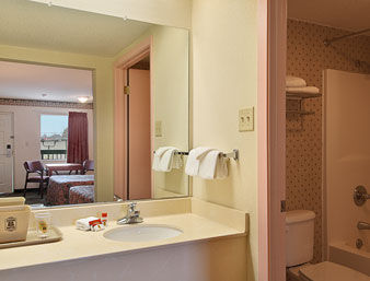 Richland Rodeway Inn מראה חיצוני תמונה